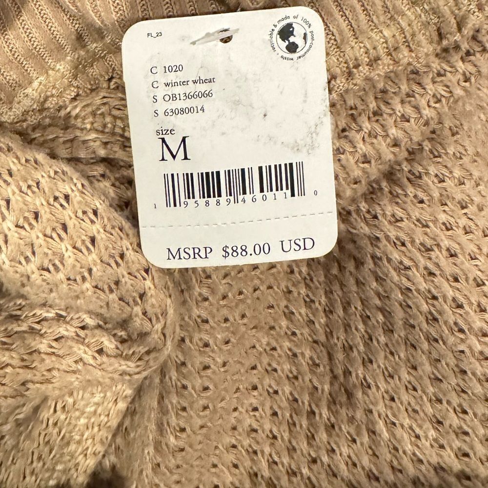FREE PEOPLE She's A Keeper Top size M winter wheat free S, sweater - Picture 12 of 12